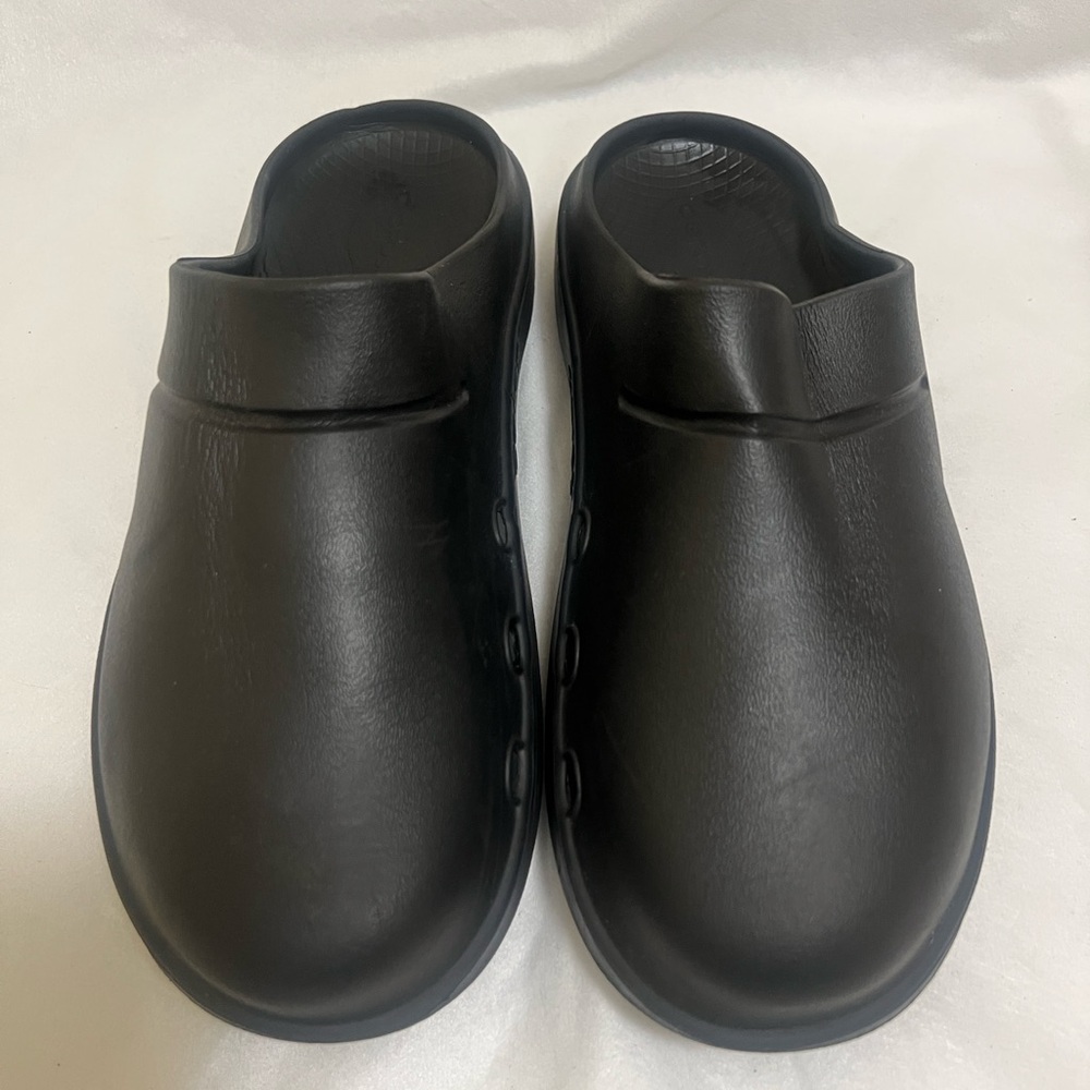 OOFOS Black Men's Loafers & Slip-Ons